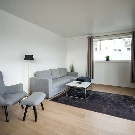 Nordic Host - The Hideaway Tromso